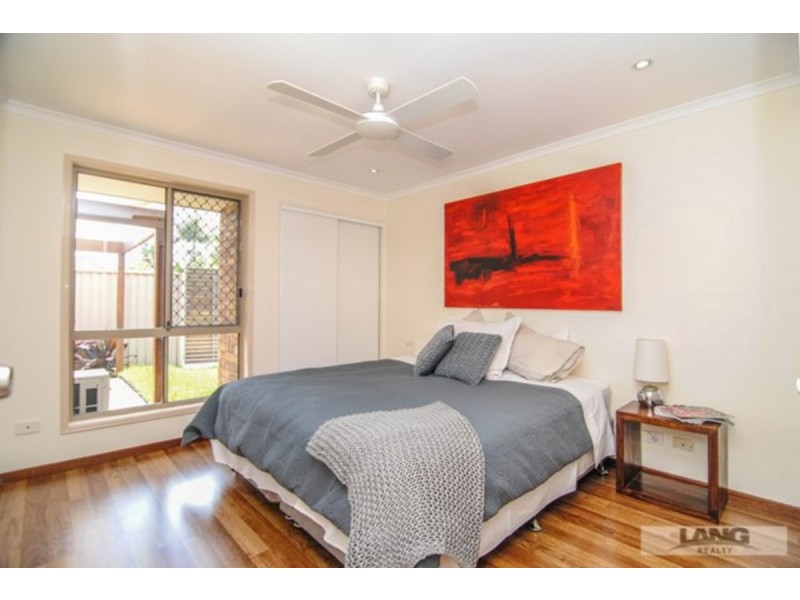 2/20 illusion Court, Oxenford QLD 4210