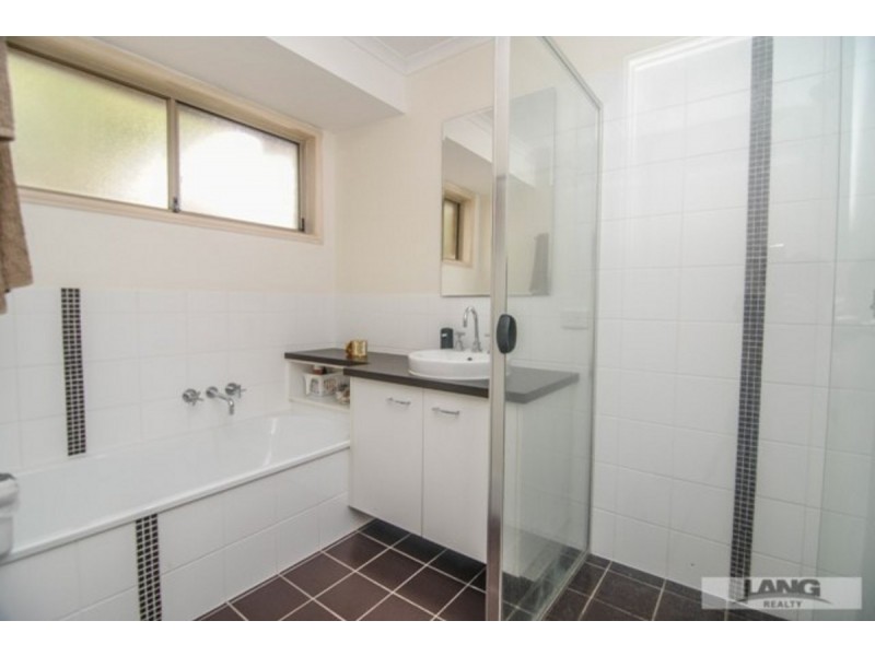 2/20 illusion Court, Oxenford QLD 4210