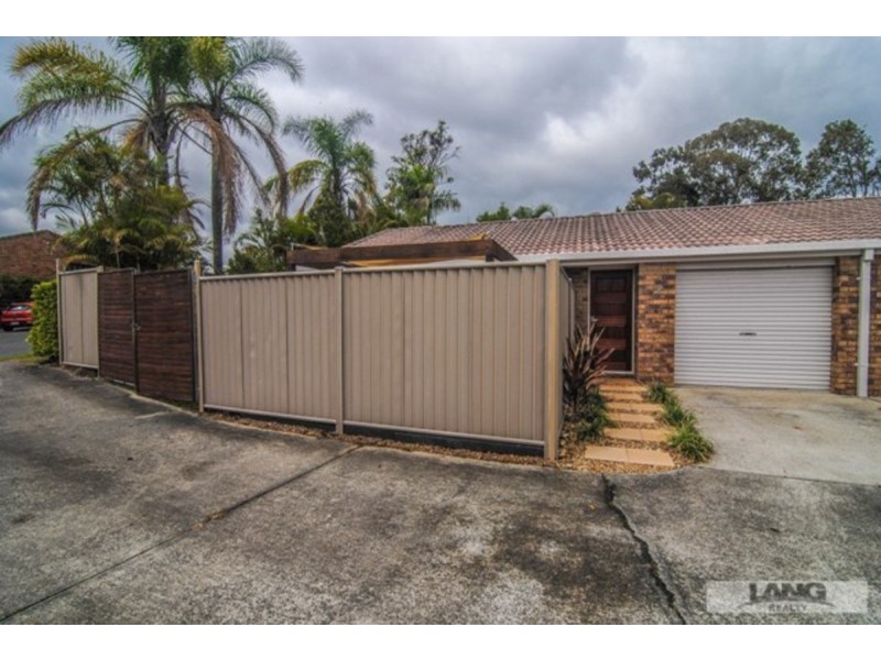 2/20 illusion Court, Oxenford QLD 4210