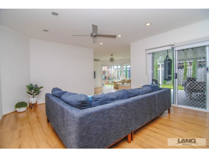 8 Jet Street, Upper Coomera QLD 4209