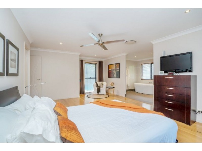 3 Brilliant Lane, Coomera Waters QLD 4209