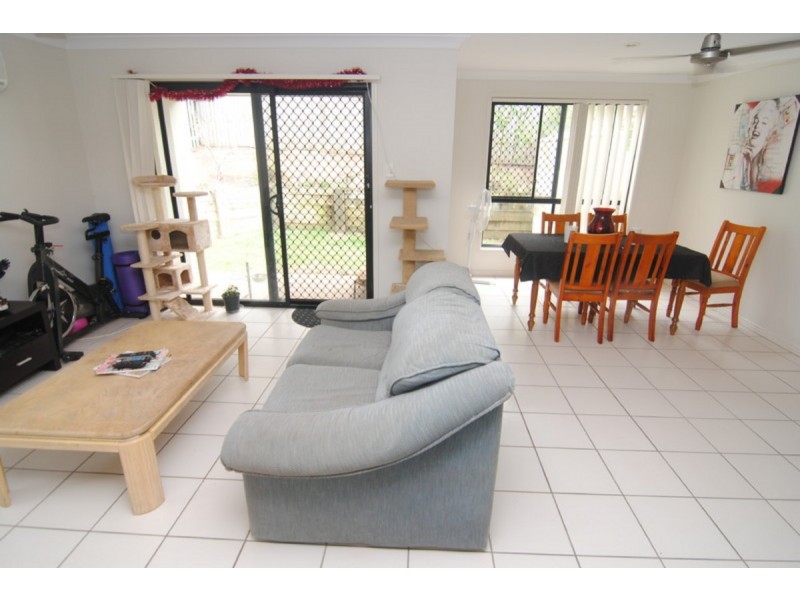 1/48 Glentree Avenue, Upper Coomera QLD 4209