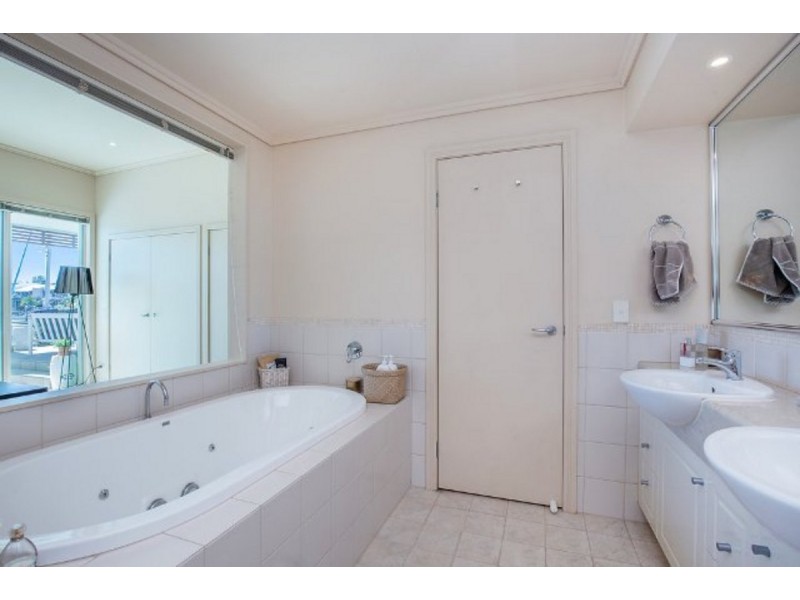56 Brindabella Close, Coomera Waters QLD 4209