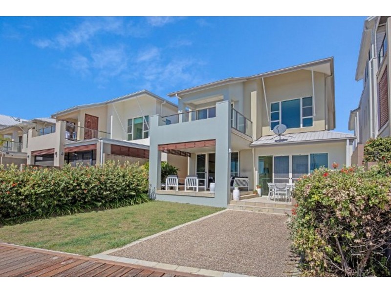 56 Brindabella Close, Coomera Waters QLD 4209
