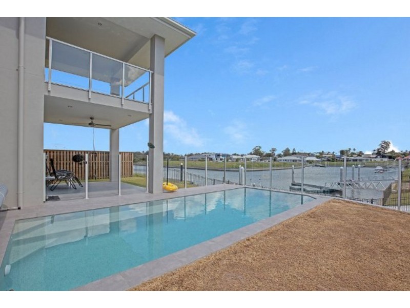 Coomera Waters QLD 4209