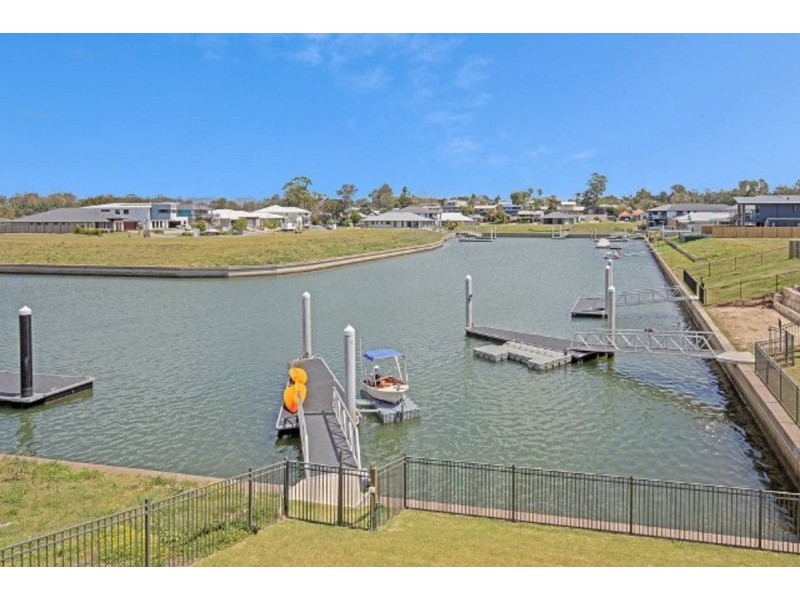 Coomera Waters QLD 4209