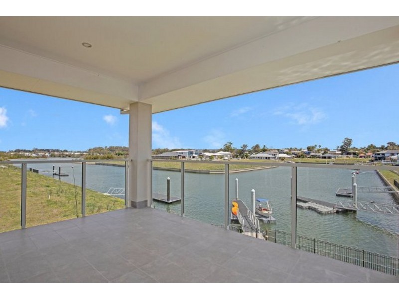Coomera Waters QLD 4209
