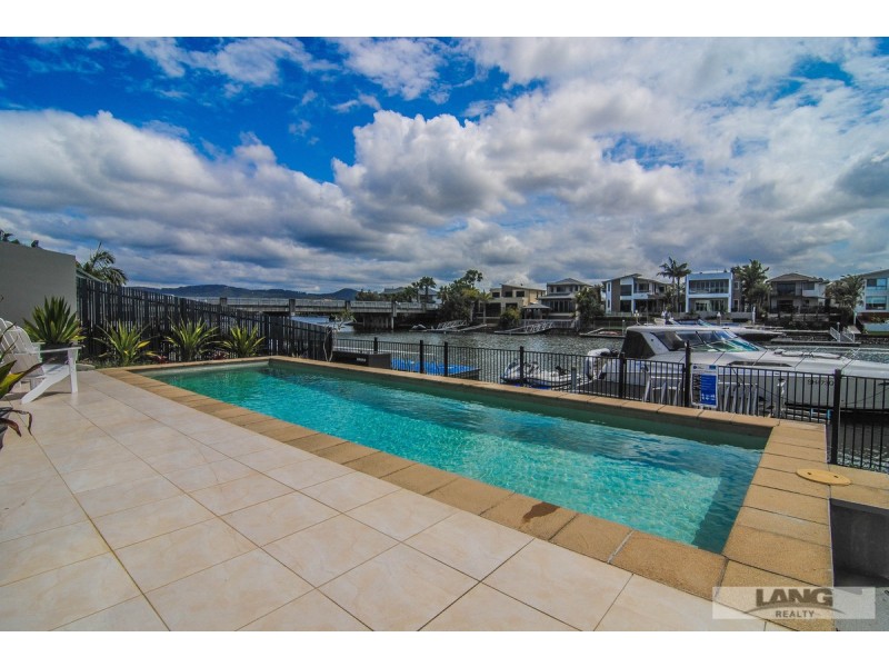 10 Onshore Place, Helensvale QLD 4212