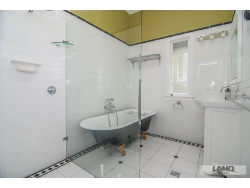 18 Charles Street, Beenleigh QLD 4207