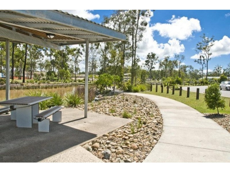 17 Peregrine Crescent, Coomera QLD 4209