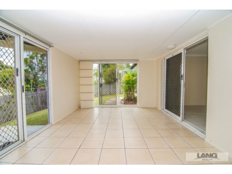 11 Pinehill Drive, Oxenford QLD 4210