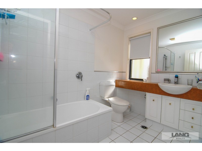 64/60 Caseys Road, Hope Island QLD 4212