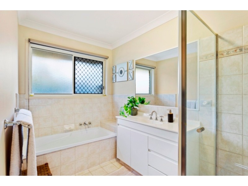 20 Westpark Court, Helensvale QLD 4212