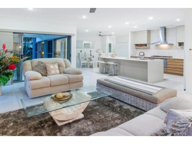 2 Orlando Drive, Coomera QLD 4209