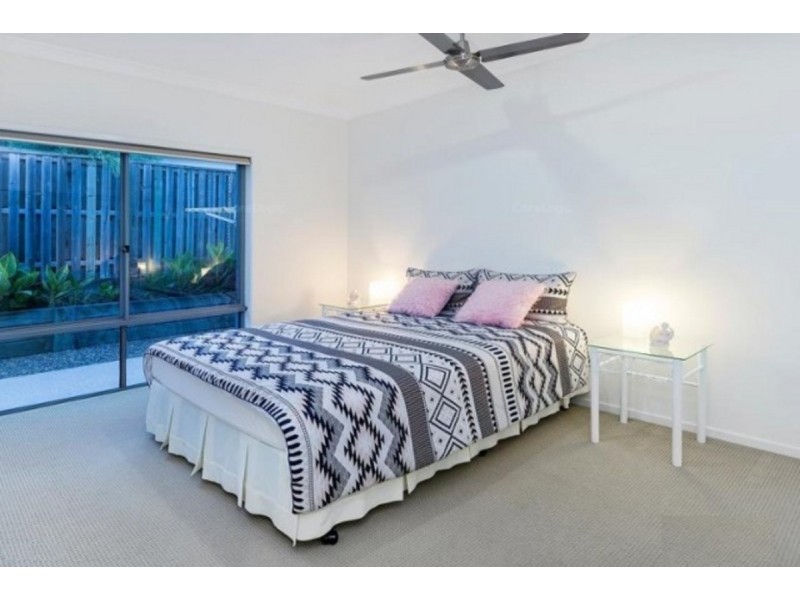 2 Orlando Drive, Coomera QLD 4209