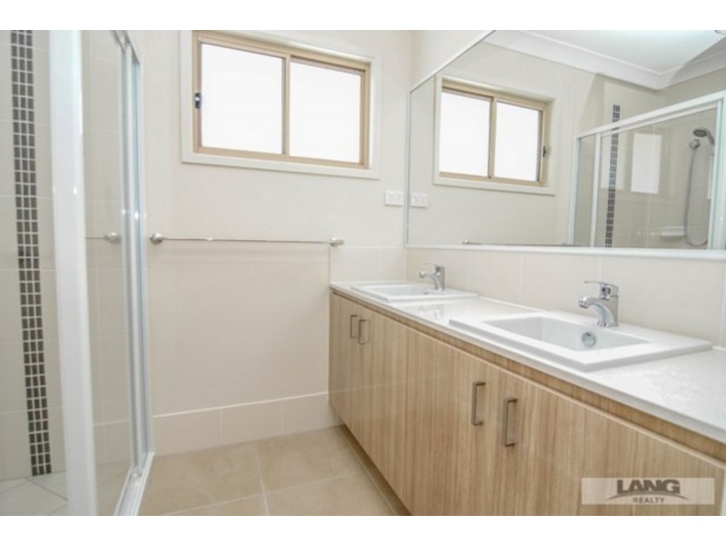 15 Gillian Drive, Coomera QLD 4209