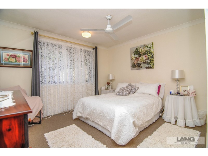 38 Middle Street, Labrador QLD 4215