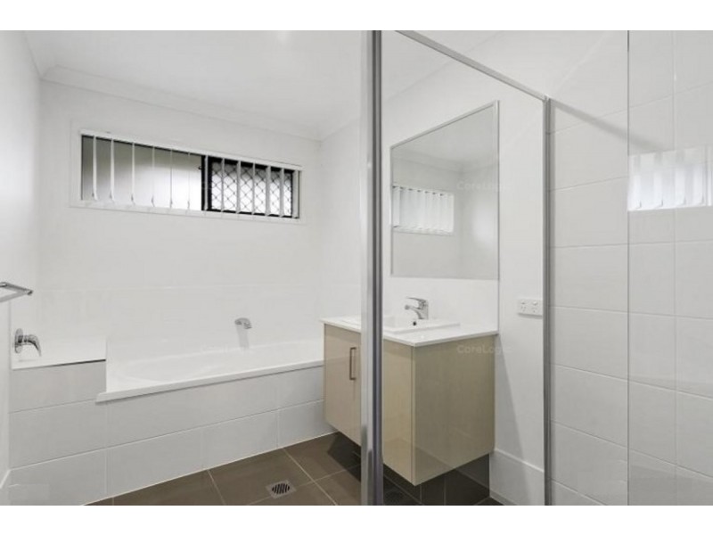 1 Bottle Brush Circuit, Coomera QLD 4209