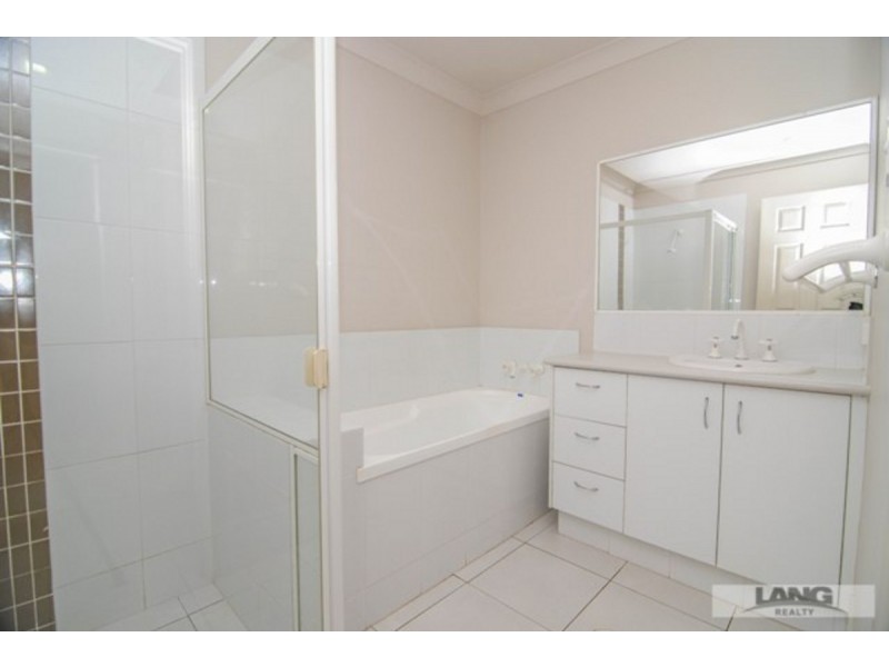 2/14 Benson Street, Ormeau QLD 4208