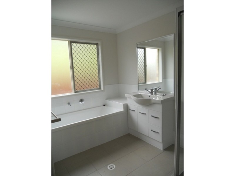 47 Bluetail Crescent, Upper Coomera QLD 4209