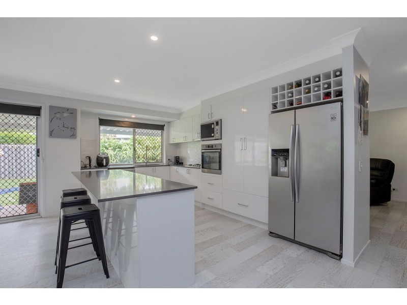 24 Silver Dawn Crescent, Oxenford QLD 4210