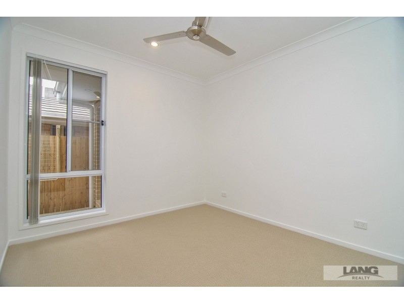 4 Rockford Street, Pimpama QLD 4209