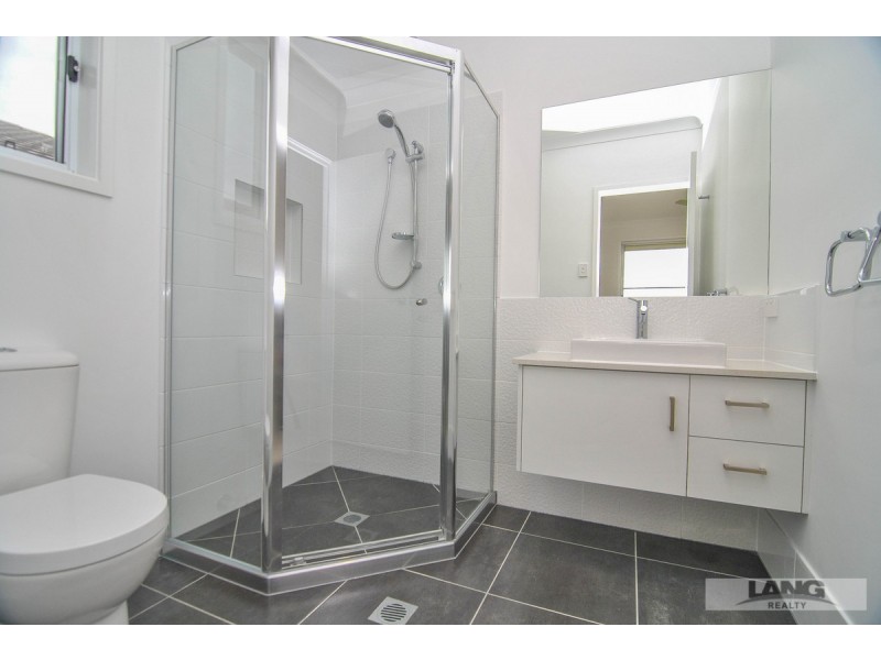 4 Rockford Street, Pimpama QLD 4209