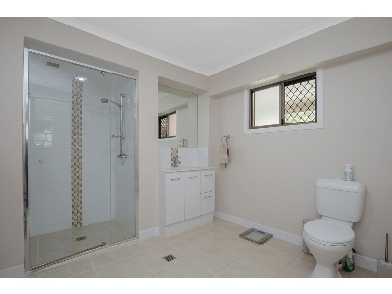 12 Dromana Crescent, Helensvale QLD 4212