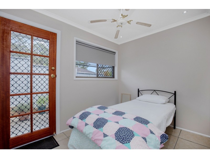 12 Dromana Crescent, Helensvale QLD 4212