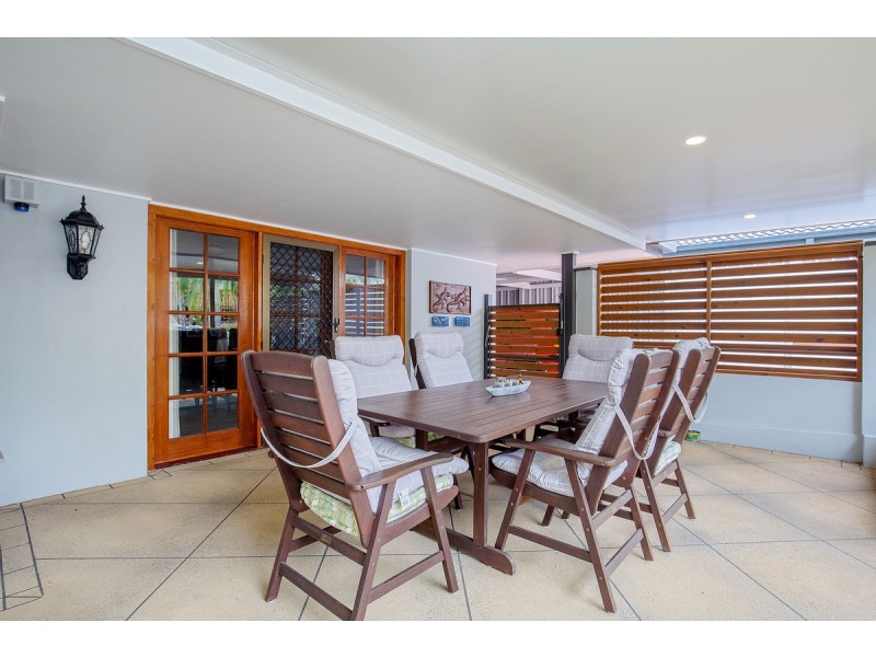 12 Dromana Crescent, Helensvale QLD 4212
