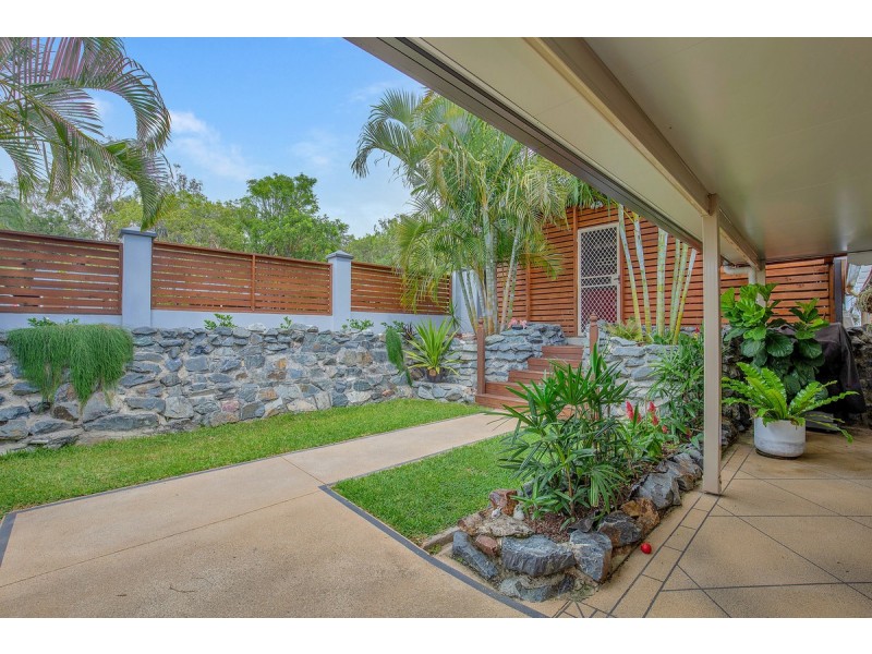 12 Dromana Crescent, Helensvale QLD 4212