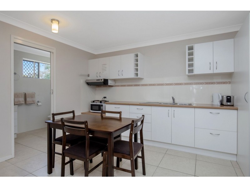 12 Dromana Crescent, Helensvale QLD 4212