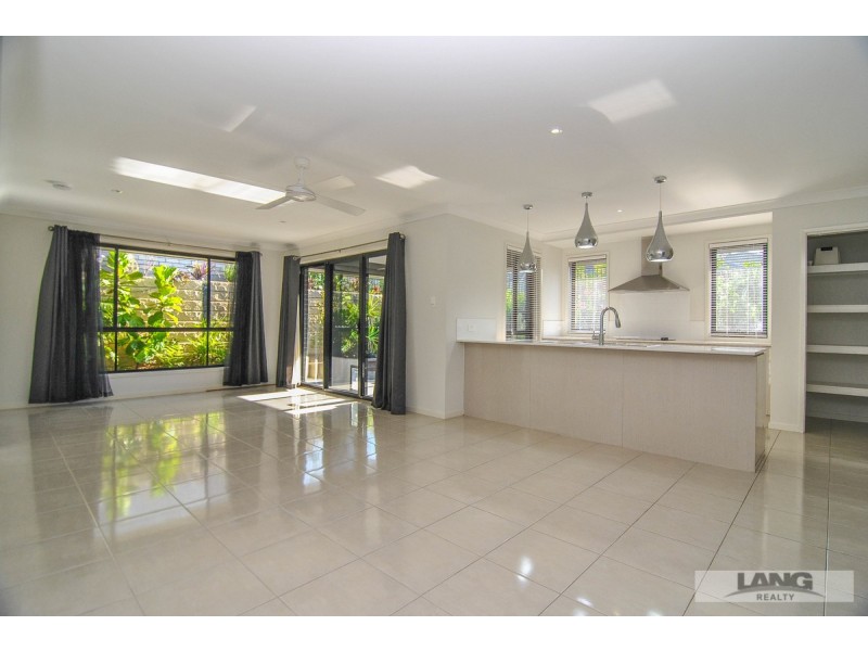 48 Oakover Avenue, Ormeau Hills QLD 4208