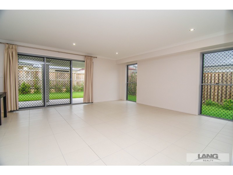 9 Lysaght Drive, Pimpama QLD 4209