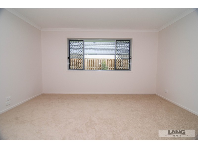 9 Lysaght Drive, Pimpama QLD 4209
