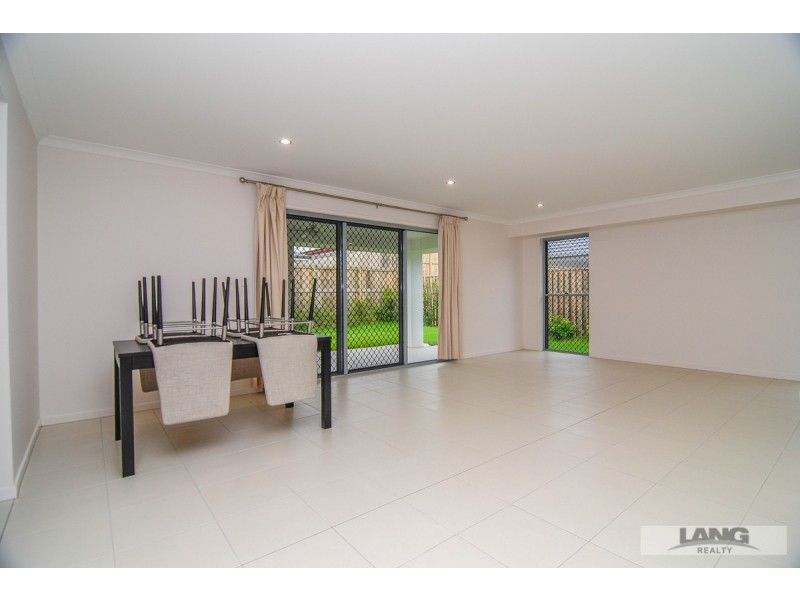 9 Lysaght Drive, Pimpama QLD 4209