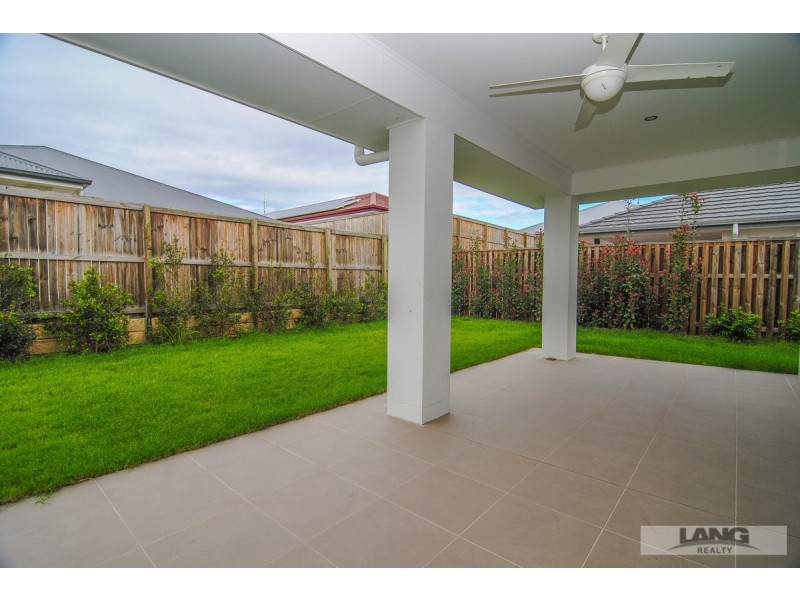 9 Lysaght Drive, Pimpama QLD 4209