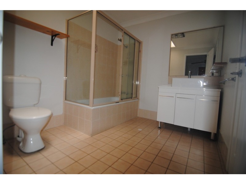 15/71 Olsen Avenue, Labrador QLD 4215