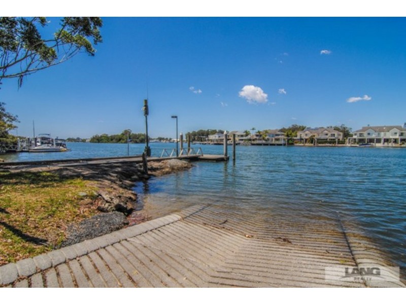 9 Tooraneedin Drive, Coomera Waters QLD 4209