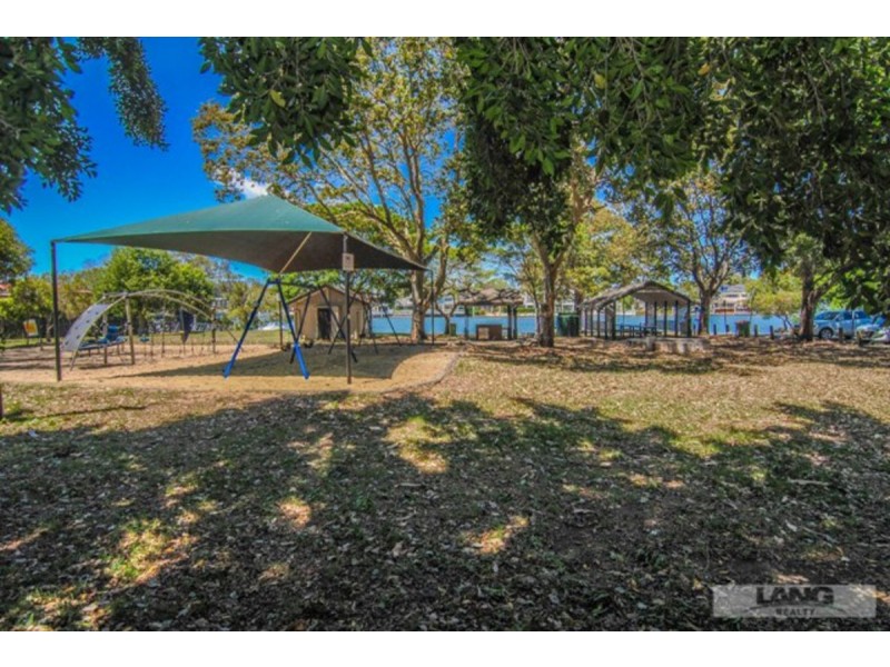 9 Tooraneedin Drive, Coomera Waters QLD 4209