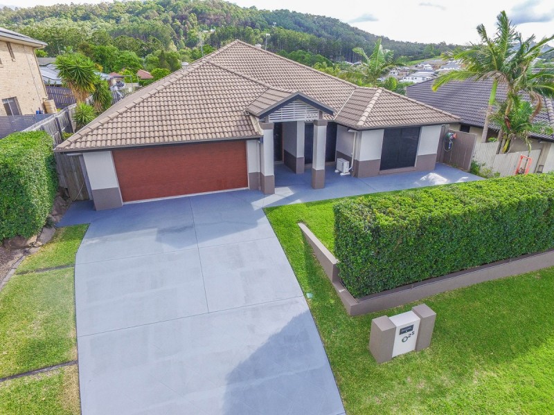 25 Cossington Circuit, Maudsland QLD 4210
