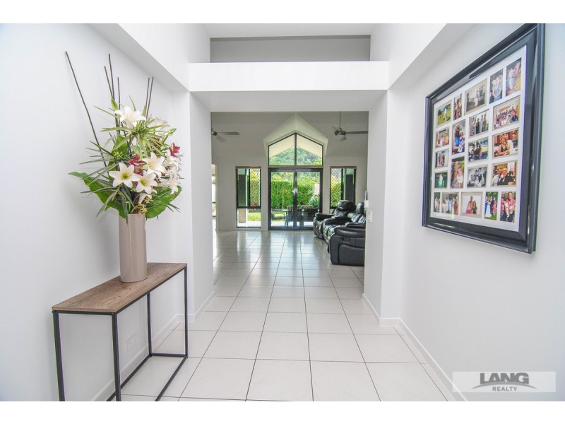 25 Cossington Circuit, Maudsland QLD 4210