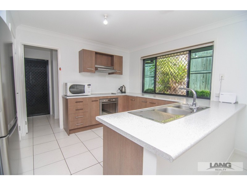 25 Cossington Circuit, Maudsland QLD 4210