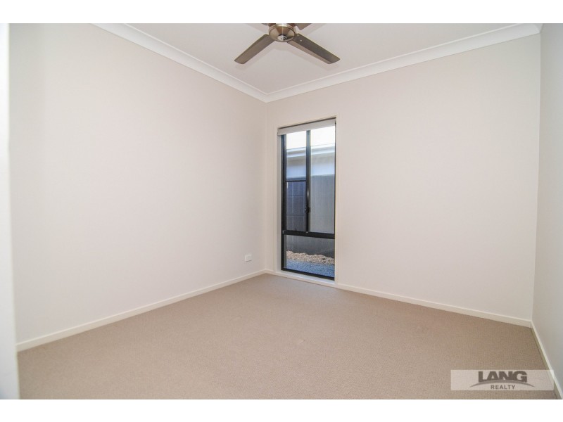 60 Hillstone Crescent, Maudsland QLD 4210