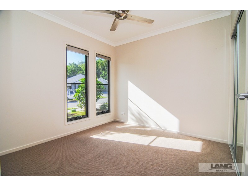 60 Hillstone Crescent, Maudsland QLD 4210