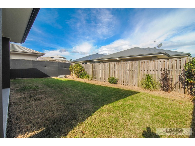 60 Hillstone Crescent, Maudsland QLD 4210