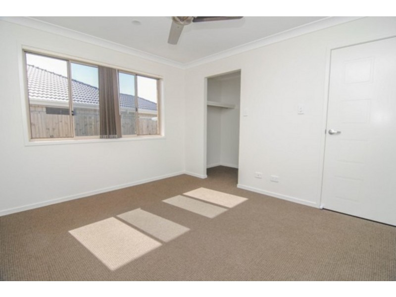 64 Greenwich Avenue, Pimpama QLD 4209