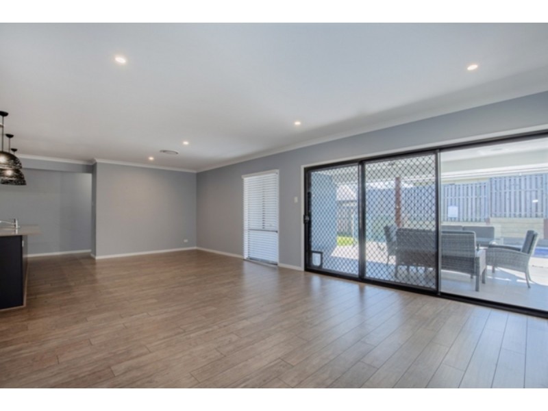 12 Giacco Street, Pimpama QLD 4209