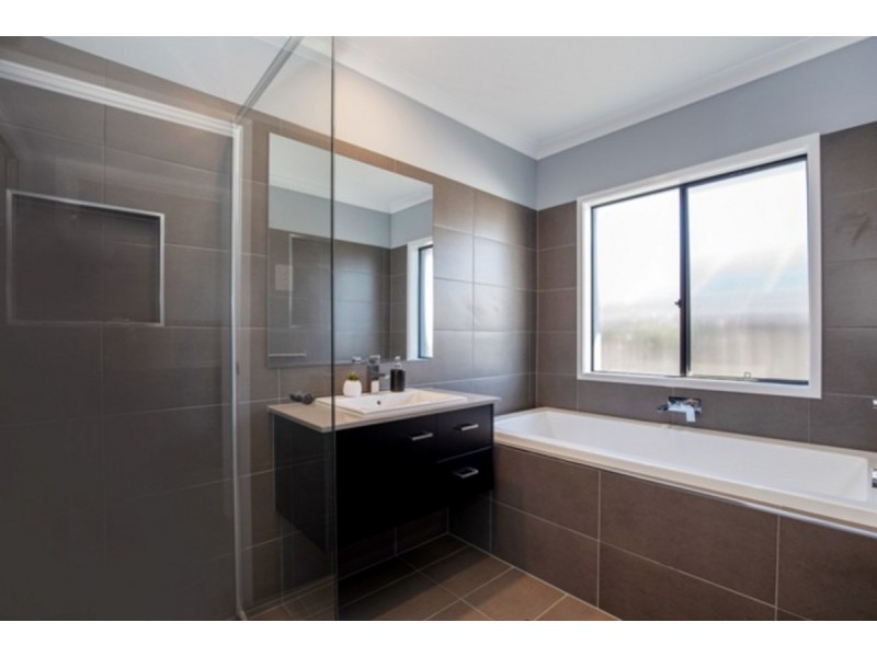 12 Giacco Street, Pimpama QLD 4209