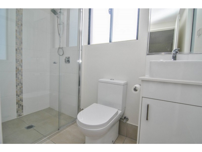 205/35 Halcyon Way, Hope Island QLD 4212